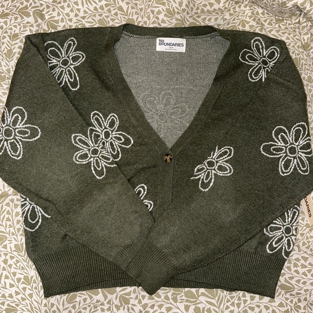 No Boundaries Dark Green Floral Cardigan Size L